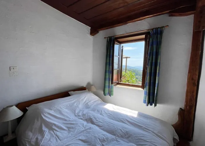 Hoolit House * Vournikas