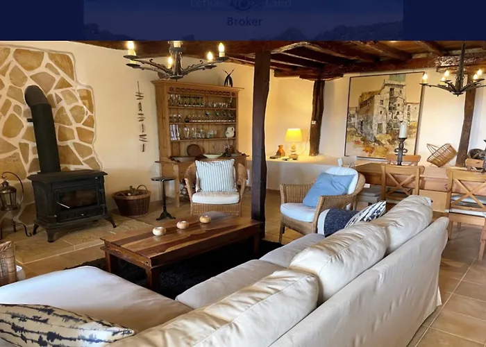 Hoolit House Semesterbostad